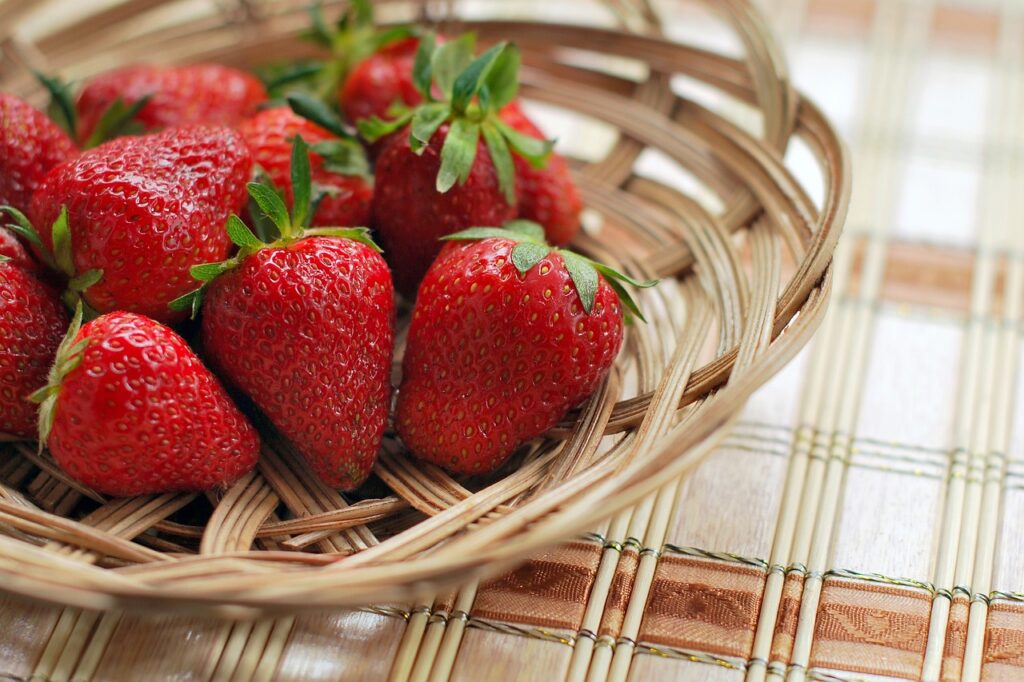 strawberry, fruit, basket-1180048.jpg